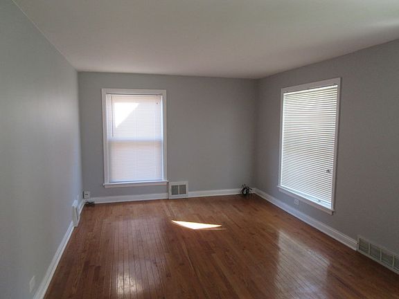 5th image of 1041 Marshall Ave