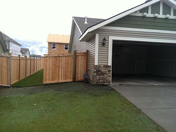 3rd image of 2621 Thrush Dr