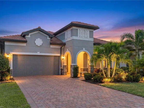 9724 Everglades DR, NAPLES, FL 34120