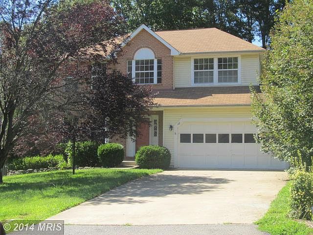 1st image of 33 Barclay Ln