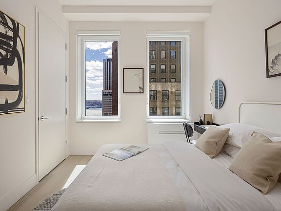 3rd image of 55 Broad St #1301