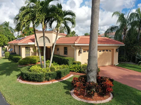9044 Villa Portofino Cir, Boca Raton, FL 33496