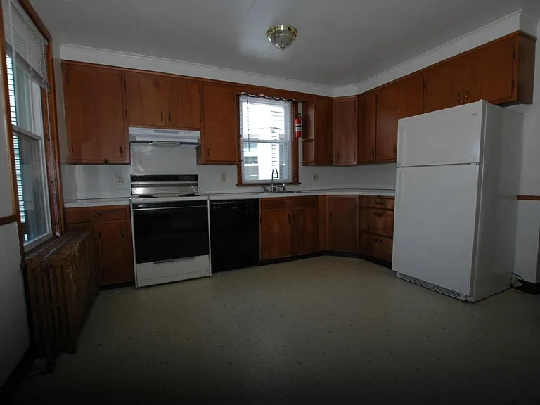 1516 Mifflin St — Photo 2