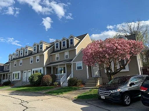 97 Merrimack Meadows Ln #97 — Photo 4