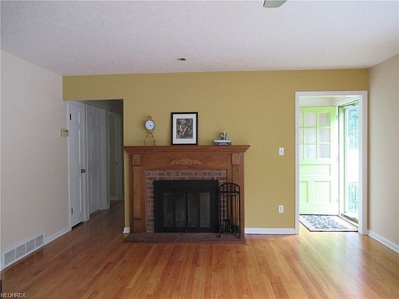 5th image of 411 Sutcliffe Dr