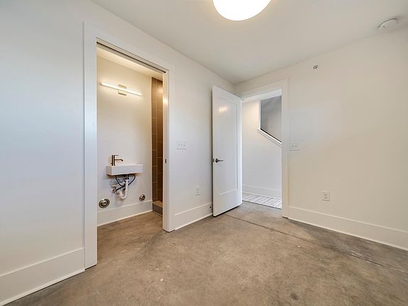 Ground Floor Bedroom/Office with a full bathroom
