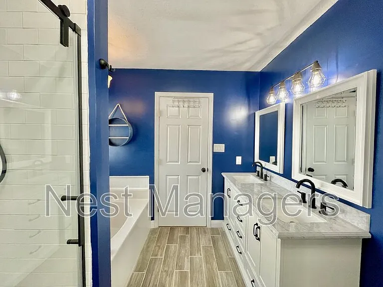 2567 Cameron Woods Ln — Photo 17