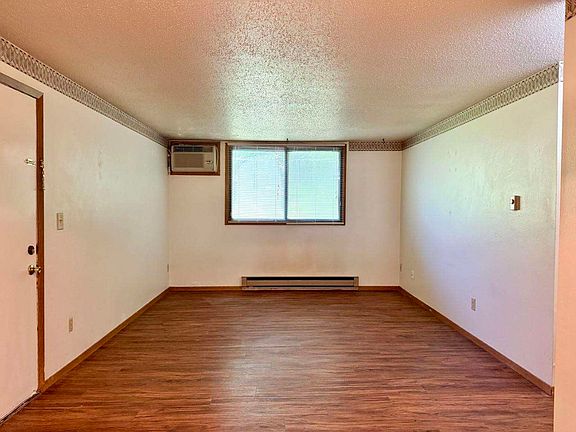 3rd image of 906 Benton Dr APT 14