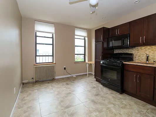 Rented by Highline Residential | media 12