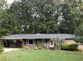 6292 Holiday Dr, Forest Park, GA 30297