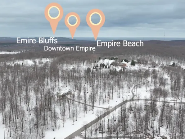 S Hermies Pass, Empire, MI 49630