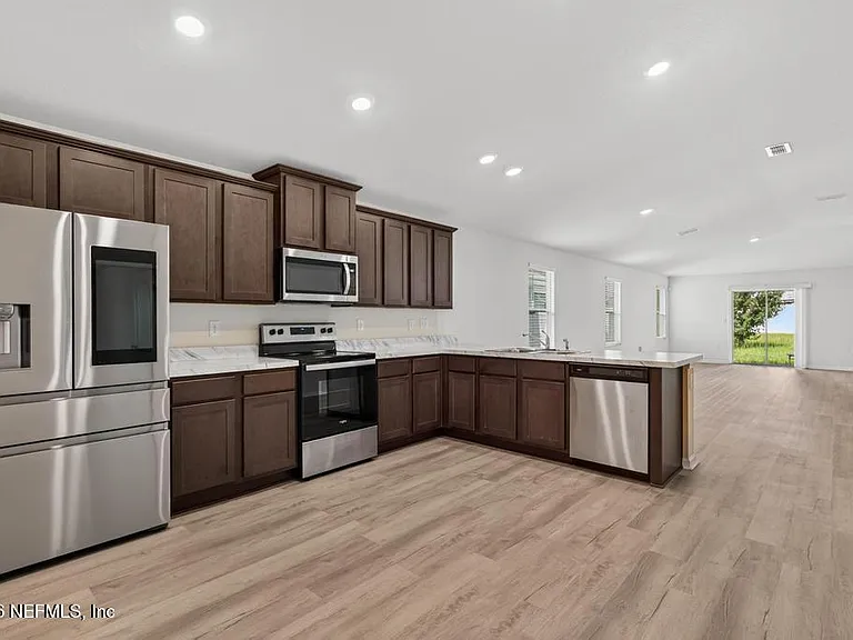 8076 Dancing Fox St — Photo 4