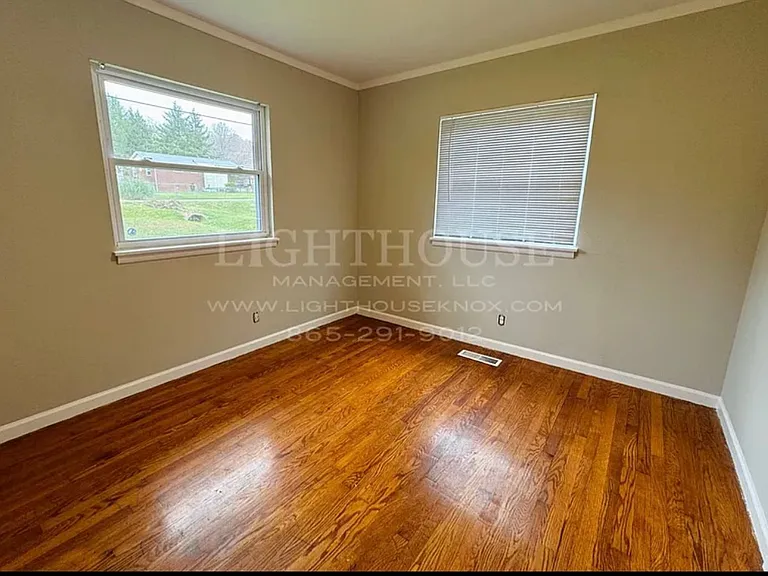 1505 Rambling Rd — Photo 13