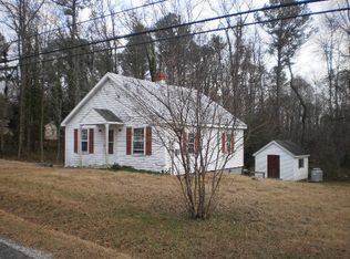 542 Indianfield Rd, Warsaw, VA 22572