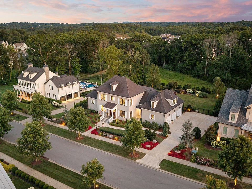 1st image of 8645 Belladonna Dr