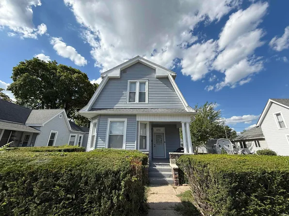 576 W 3rd St, Peru, IN 46970