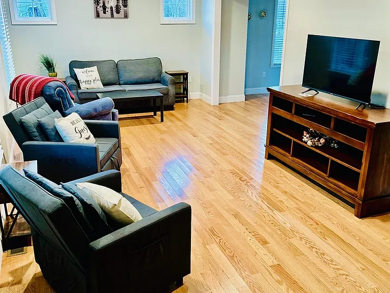 17A Page Rd — Photo 1