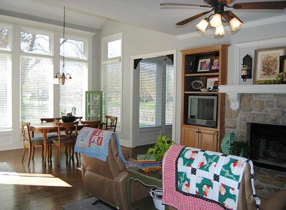 4th image of 9709 W 128th Ter
