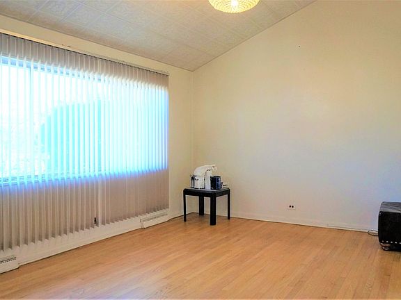 4th image of 9031 N Grace Ave