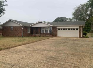 309 Courtland Ave, Muscle Shoals, AL 35661
