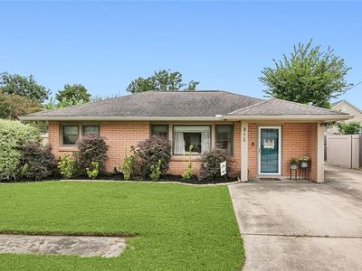915 Lesan Dr, Kenner, LA, 70062