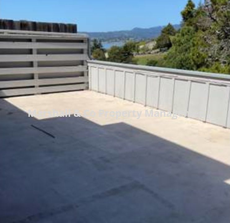 1st image of 4 Davis Dr #F