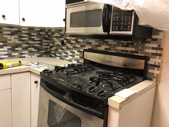 3rd image of 7127 Perri Ln