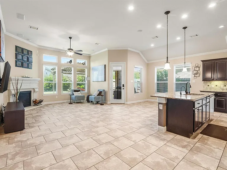 27235 Aspen Falls Ln — Photo 11