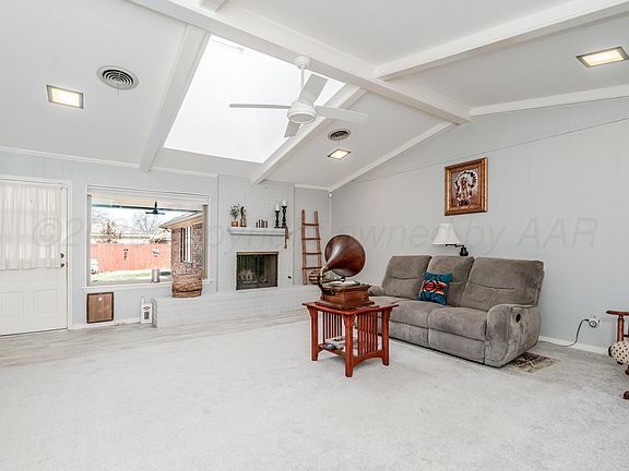 4th image of 6810 Montague Dr