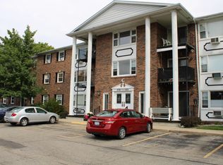 7450 Boulder Bluff Dr SW #68, Jenison, MI 49428