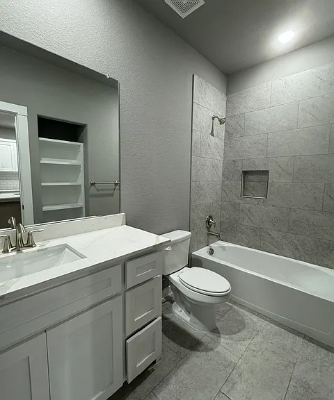 210 S 4th St #A — Photo 12