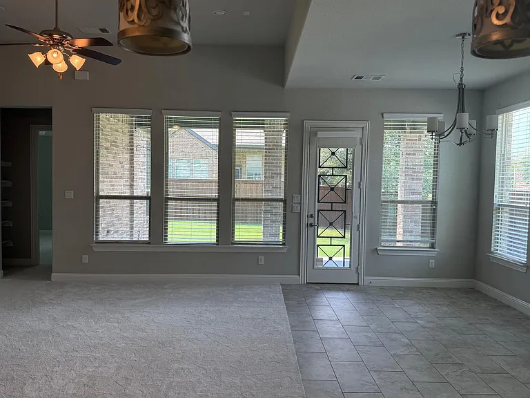 8533 Pine Valley Dr — Photo 36