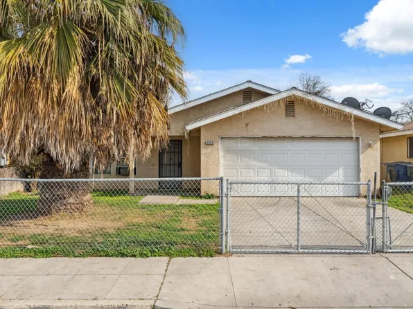 2965 S Clara Ave, Fresno, CA 93706