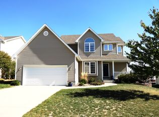 6225 NW 97th St, Johnston, IA 50131