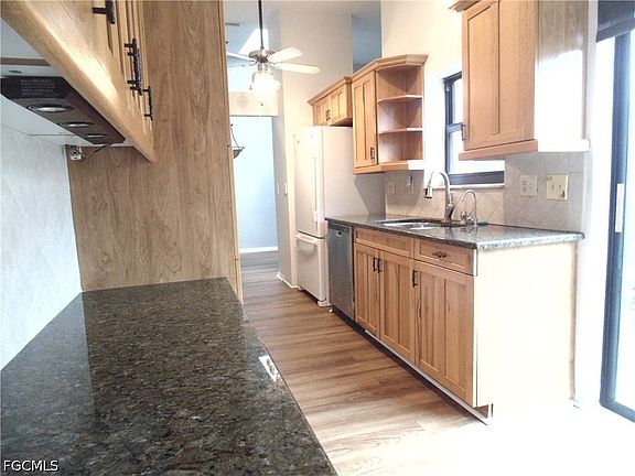 3rd image of 7161 Penner Ln APT 4