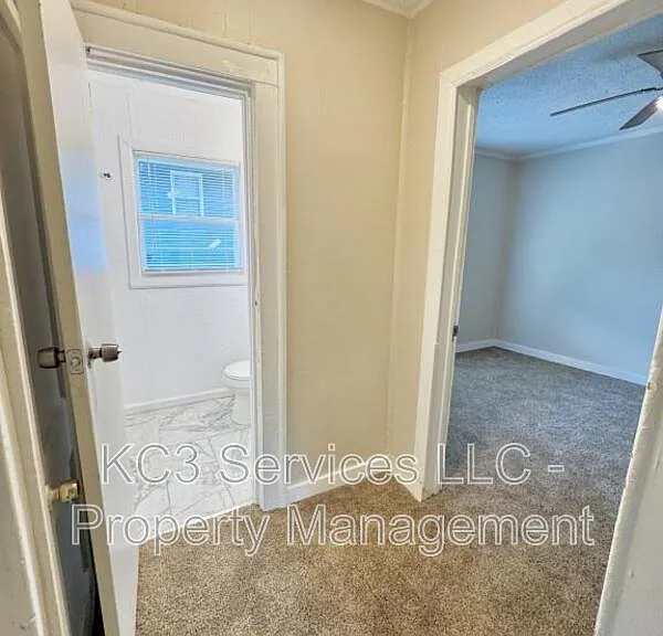 2215 E 81st St — Photo 11