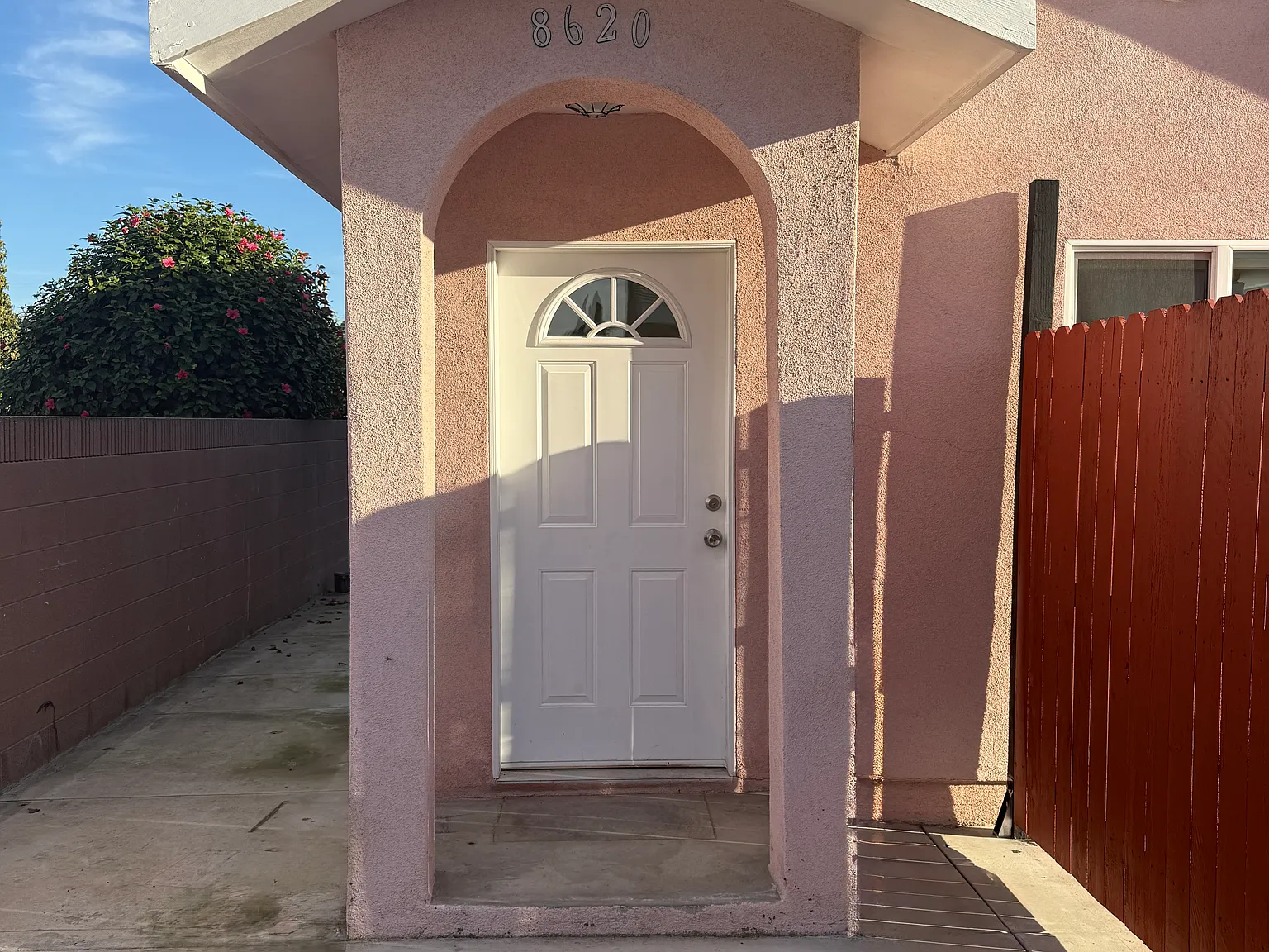 1 bed, 450 sqft, $2,200 — Photo 1