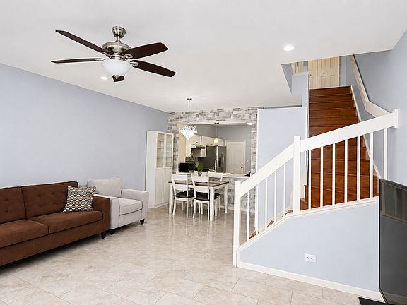 5th image of 5559 Elizabeth Pl