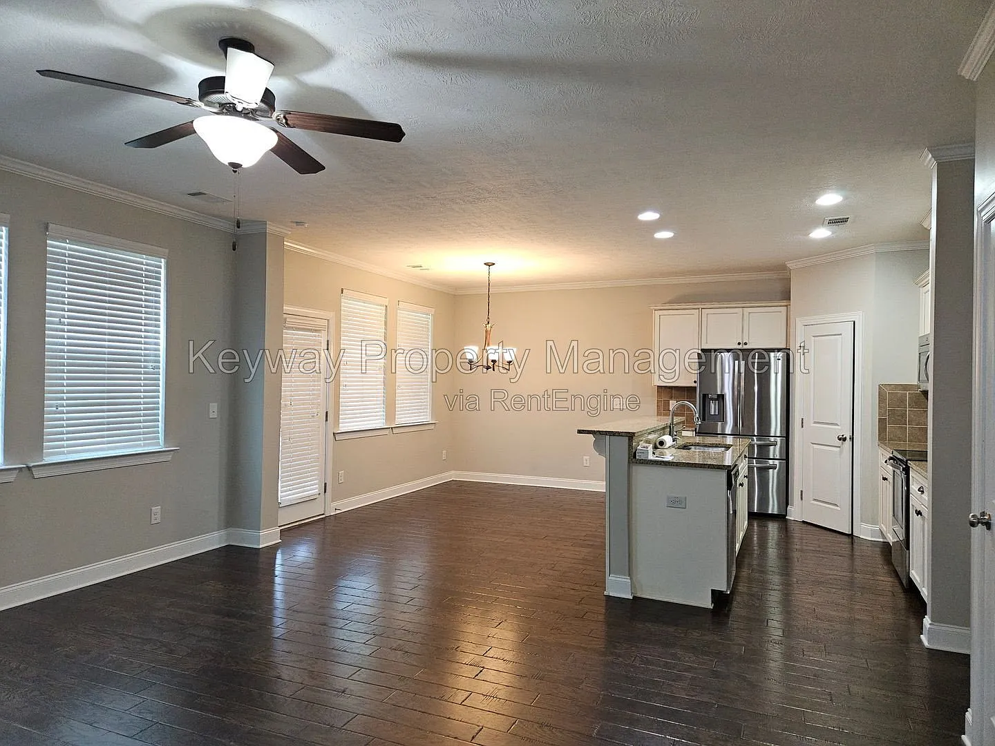 3 bed, 3.0 bath, 1772 sqft, $2,250 — Photo 3