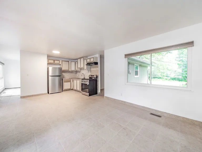 9438 Conried Dr — Photo 5