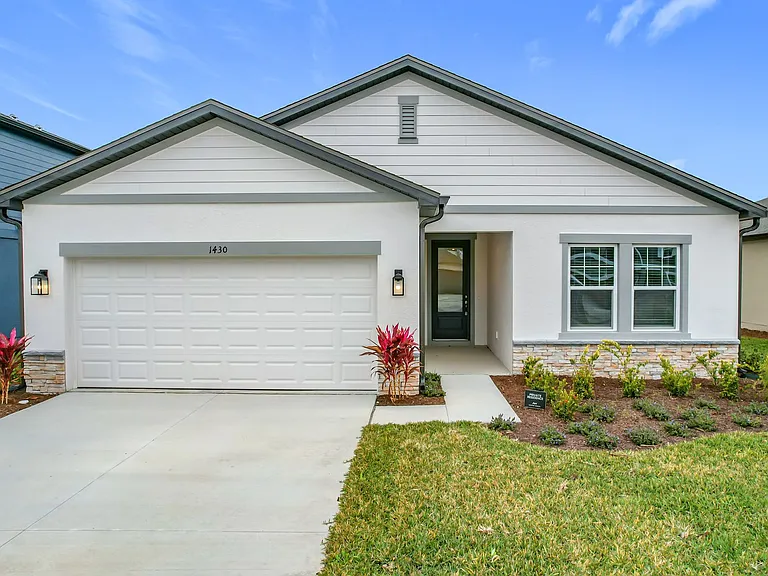 1430 Arbor Hill Dr — Photo 1