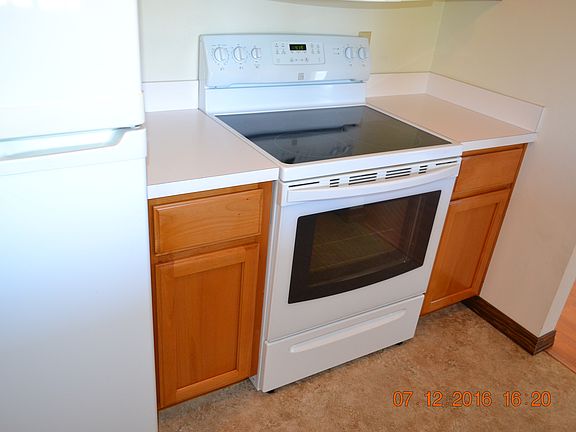 Kitchen Glass top Range 5-burner self-cleaning