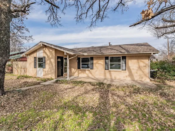 1721 Kay Ave, Bridgeport, TX 76426