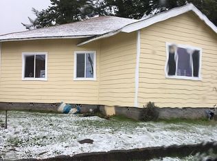 516 Pine St, Brookings, OR 97415