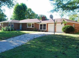 17 Weinel Dr, Fairview Heights, IL 62208