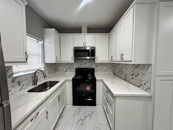 2nd image of 3130 Walnut Bend Ln APT 423