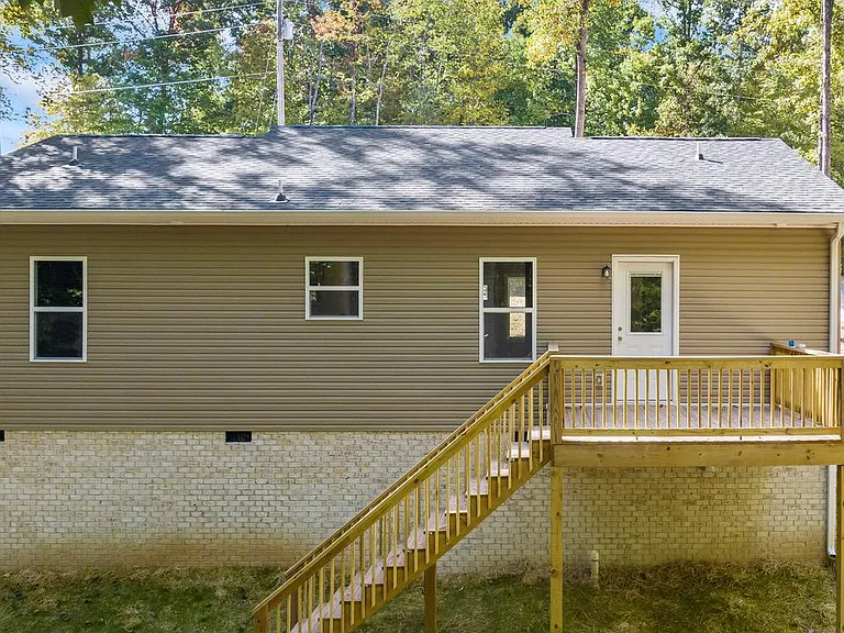 537 Lewis Ln — Photo 12