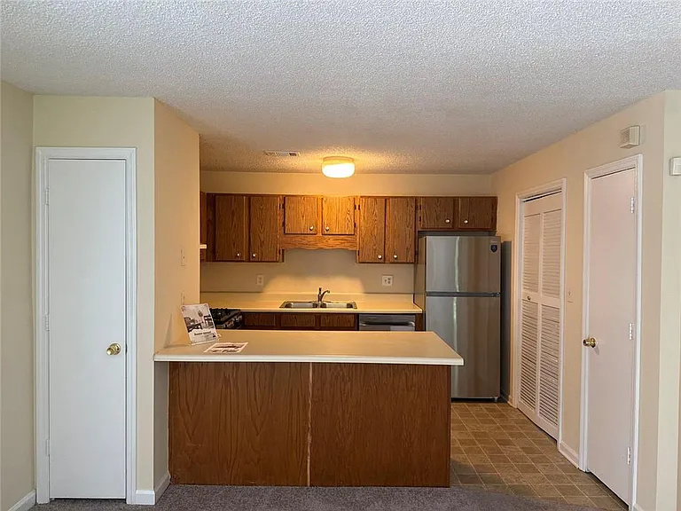 1600 Oakpointe Dr SW #G — Photo 5
