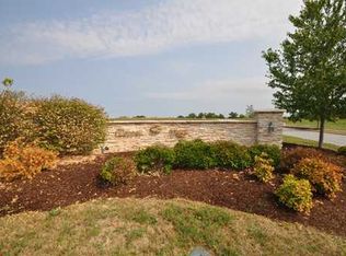 206 S Gleneagle Dr, Cave Springs, AR 72718