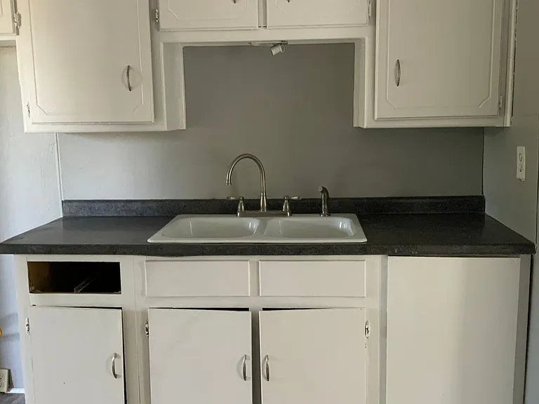 1637 NW 16th Ave — Photo 4